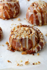 cinnamon buns with nuts icing