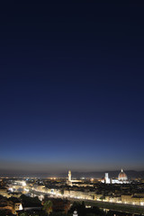 Il sole tramonta su Firenze