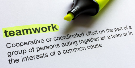 Definition von Teamwork mit Textmarker.