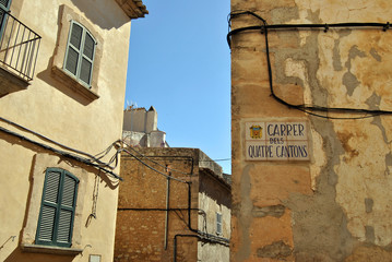 Straßenblick Arta historische Altstadt