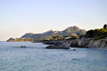 Segelboot an der Küste von Cala Ratjada