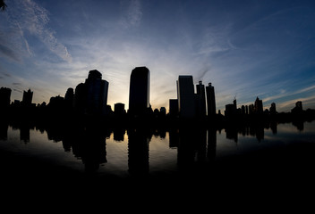 Fototapeta na wymiar Morning Silhouette of City Scape