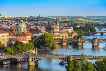 Foto op Plexiglas De skyline van de stad Praag © Noppasinw
