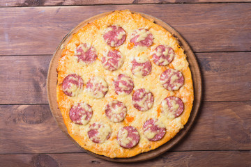 Hot Homemade Pepperoni Pizza