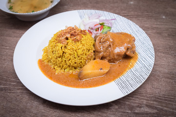 chicken leg Mussaman curry eat with plain rice