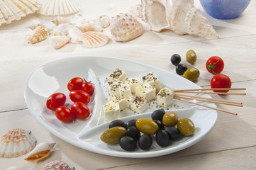 antipasti mediterranei con feta