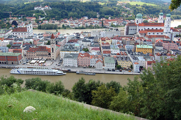 Fototapeta na wymiar Passau panoramic view