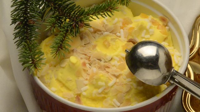 Panettone ice cream