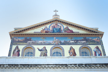 Obraz premium St Paul basilica facade in Rome
