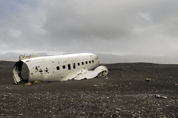 Abandoned military plane, Islandia.