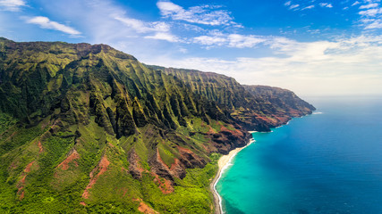 Aerial landscape view of spectacular Na Pali coast, Kauai - obrazy, fototapety, plakaty