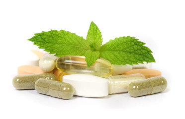 Supplements with mint leaves