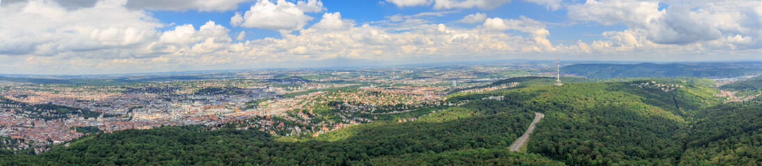 Fototapeta na wymiar Blick vom Fernsehturm auf Stuttgart