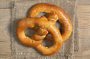 Pretzels with poppy seeds