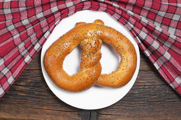 Pretzel with poppy seeds
