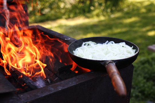 onion fry on fire outdoors