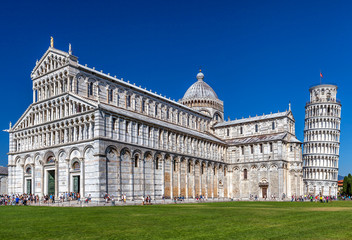 Fototapeta premium Cathedral of Pisa in Italy in the summer day.