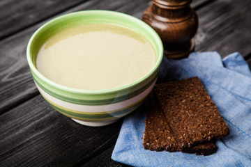 Asparagus cream soup