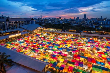 Foto op Plexiglas Cityscape at night of chatujak market secondhand market in Bangk © martinhosmat083
