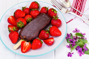 Ice Cream with Strawberries