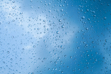 Fototapeta na wymiar rain drop on glass