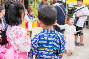 男の子と女の子