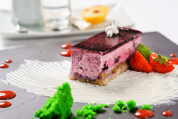 berry cake
