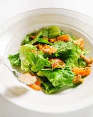 salad with chanterelle