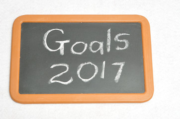 A black board with the words goals 2017