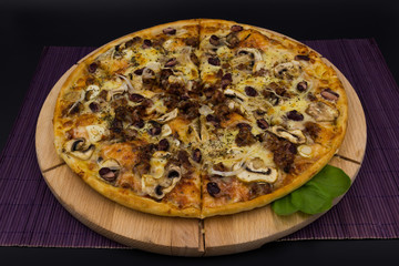 The pizza with beef