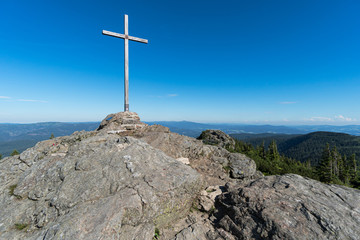 Fototapeta na wymiar Gipfelkreuz