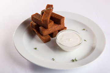 beer snack toast with gravy
