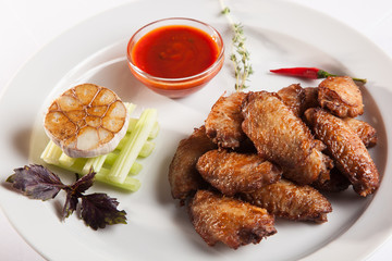 chicken wings with sauce