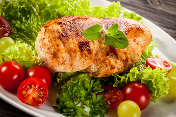 Roast chicken fillet and vegetables