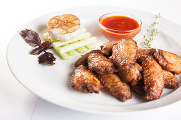 chicken wings with sauce