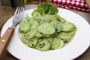 concombre à la vinaigrette 26072016