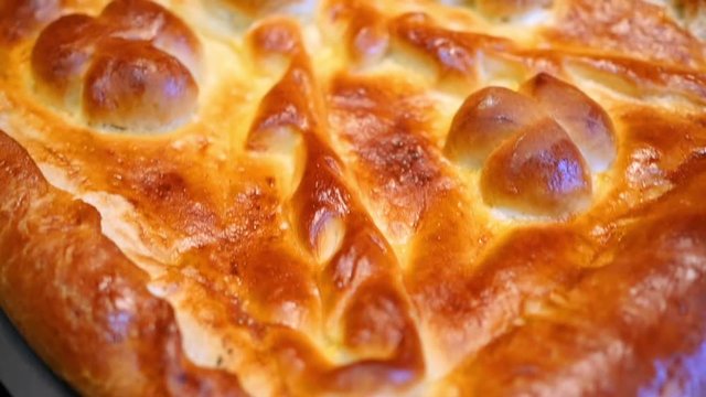 overview a freshly made pie