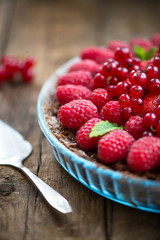  Homemade Chocolate Tart with Berries