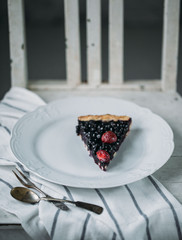 piece of cake with berries