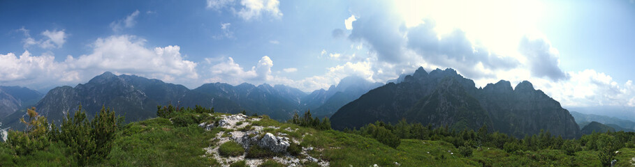 Fototapeta na wymiar View from the peak of a mountain in Julian Alps, Italy 