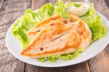 Fototapeta na wymiar fried chicken breast and salad