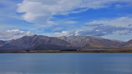 Fototapeta na wymiar Lake Tekapo and Two Thumb range