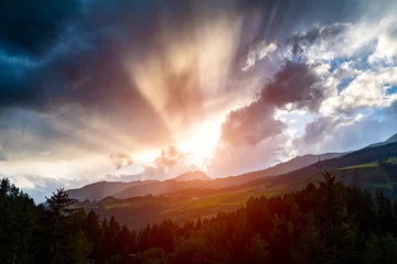 Foto op Aluminium Spectacular sunset in mountains © Stockr