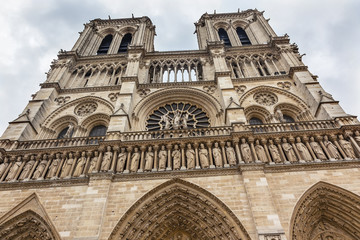 Facade Towers Overcast Notre Dame Cathedral Paris France