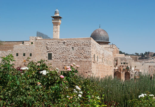 Gerusalemme: vista della Moschea Al Aqsa sul Monte del Tempio il 6 Settembre 2015. La Moschea, chiamata la più lontana, è il terzo sito più sacro per l'Islam