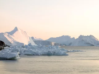 Rolgordijnen Gletsjers glaciers are on the arctic ocean to ilulissat icefjord, Greenland
