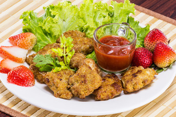 Fried pork with clean vegetable