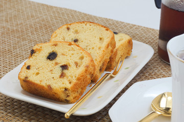 家庭で作る手作りフルーツパウンドケーキ
