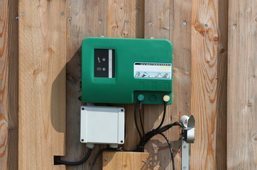 Weidezaungerät mit Solarbetrieb