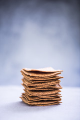 cheese wholegrain crackers